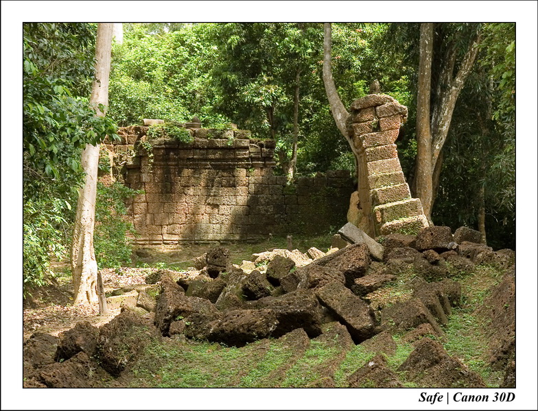 2006 - 07 - Temple angkor - Phrea Khan 14
